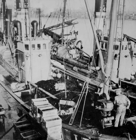 Sarah and Margaret Hide