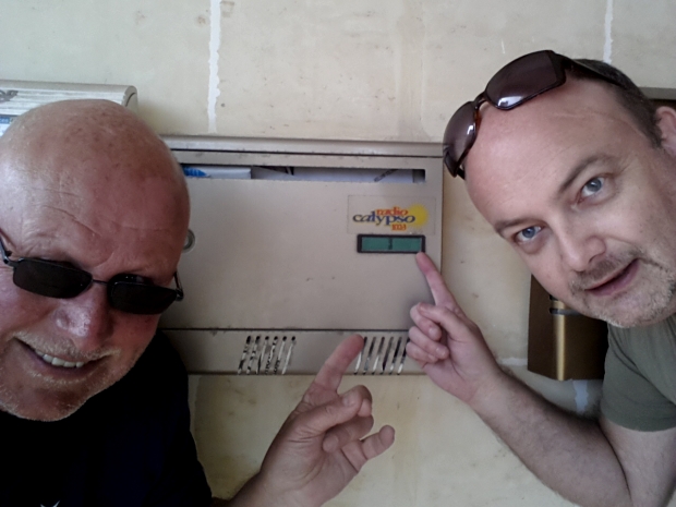 Old Calypso mail box Old Calypso mail box