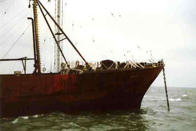 Starboard bow Ross Revenge