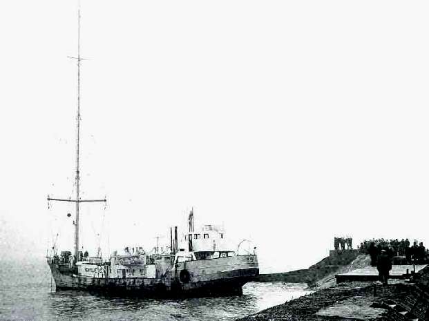 Mi-Amigo Pulls herself free