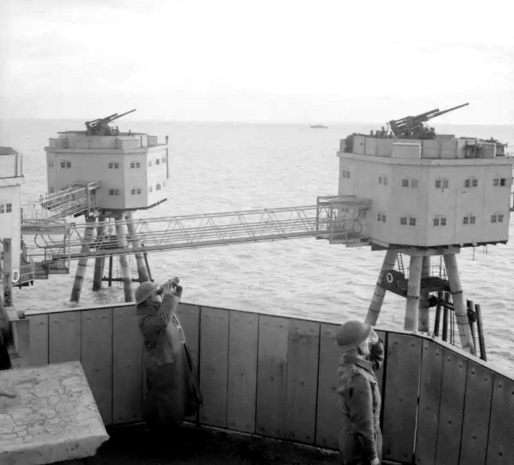 Themes Estuary Army Sea Forts in Action 1943