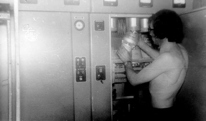 Mike Bass working on Carolines 10k TX