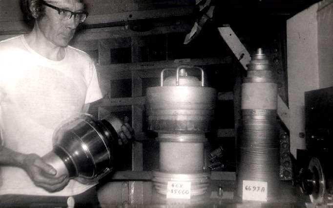 Mike Bass on Mi-Amigo with TX Tubes