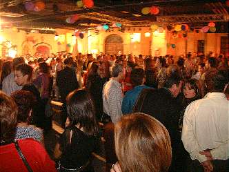 More crowds at retro night