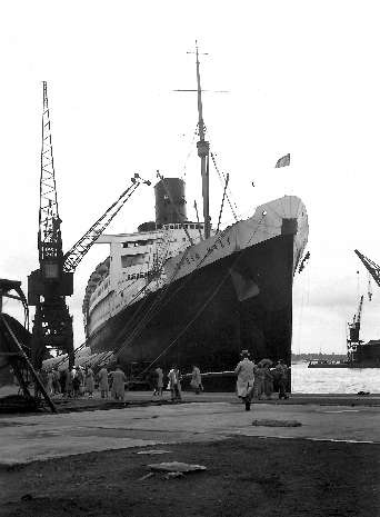 Queen Mary Bow profile
