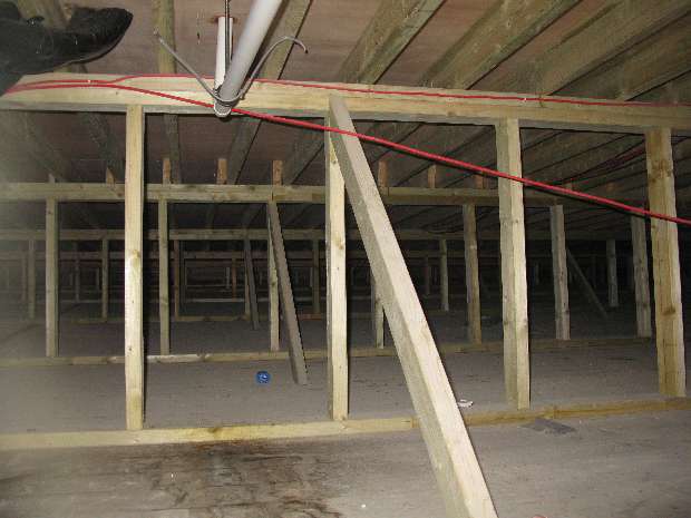 Floor slope below main floor