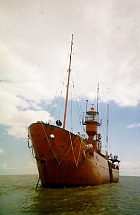 LV18 bow mooring arrangement