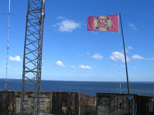 Winds through the masts