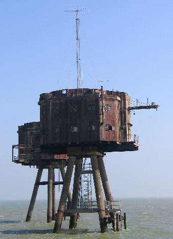 Close up views of Southern Gun Tower