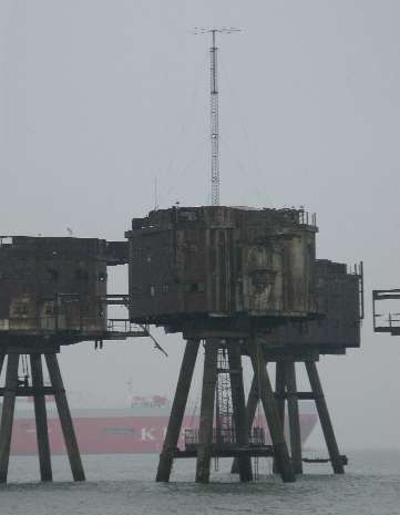 Forts closed door hatches