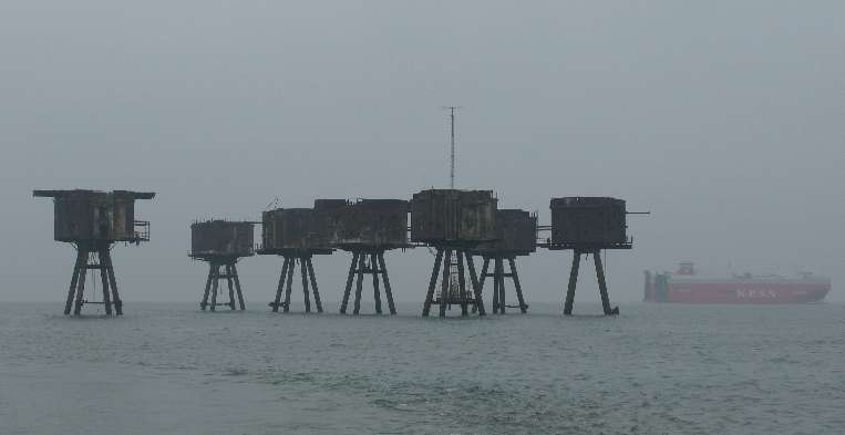 KESS Thames Highway glides by