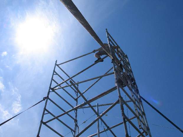 Scaffold tower & antenna section