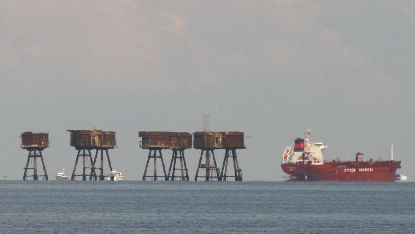 First view of the antenna work from the sea