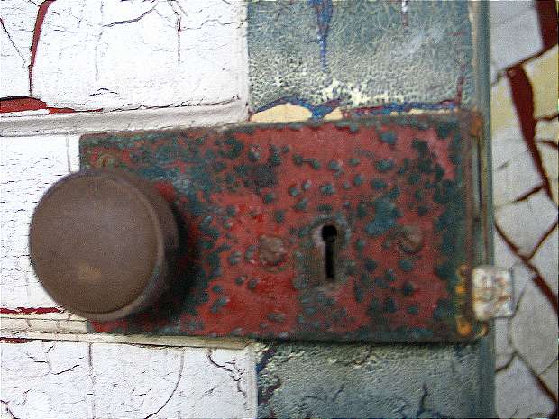 Men's Recreation/Galley internal door knob