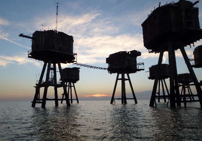 Evening falls at Red Sands Forts