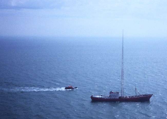 Police boat passes Ross Revenge
