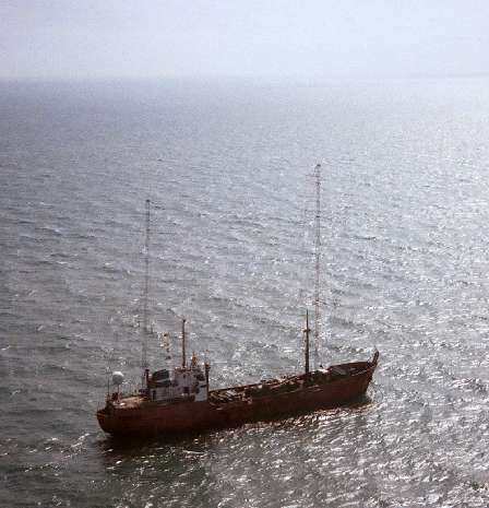 Communicator starboard half stern full