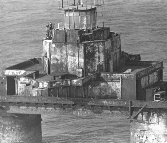 Sunk Head Fort from air close up