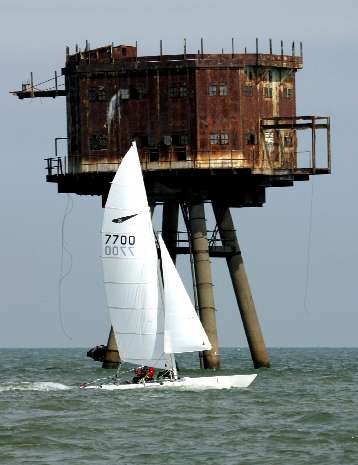 7700 by Searchlight Tower 7700 by Searchlight Tower